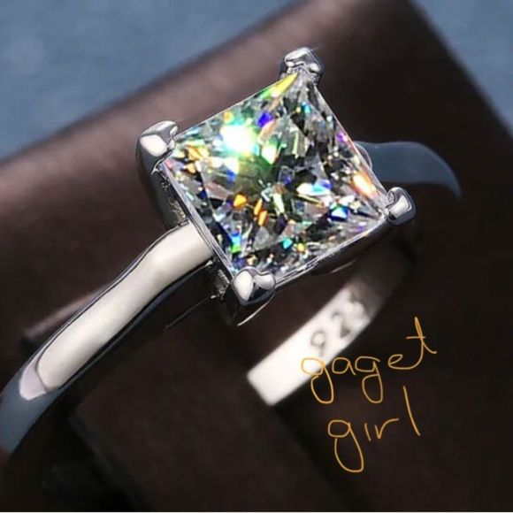 Odette Princess Cut Bridal Wedding Ring - Picture 7 of 10